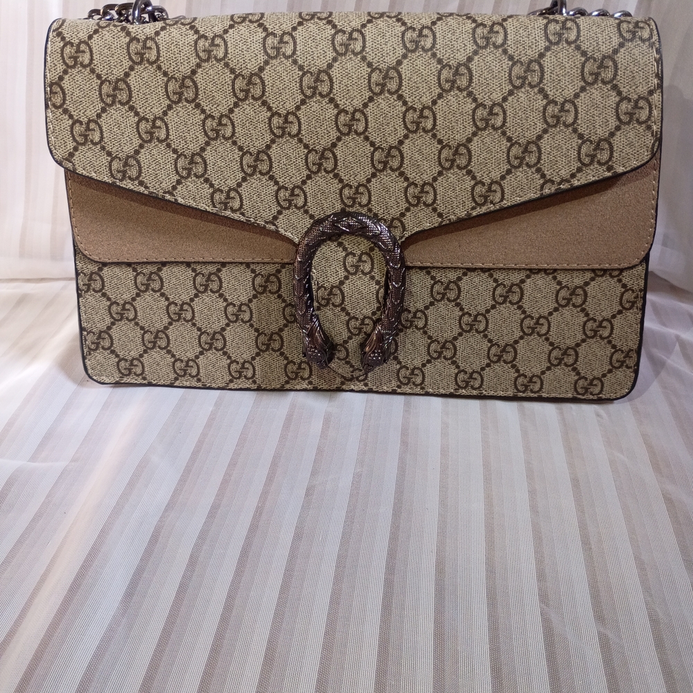 Gucci Beige GG Supreme Dionysus Shoulder Bag